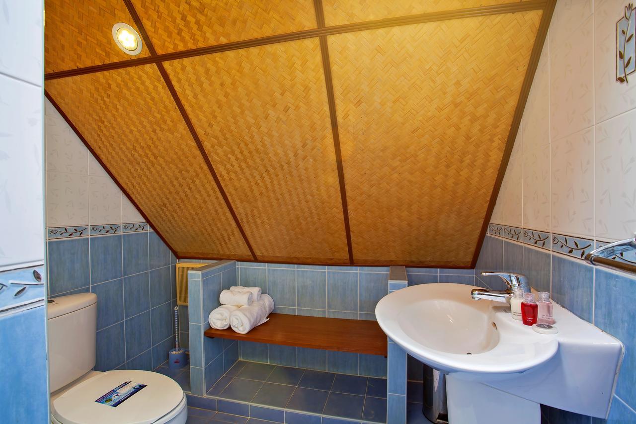 Traditional Thai Villa Nikkie In Tropical Nature, 4Br & Pool, Near Rawai Beach Nai Harn Eksteriør bilde
