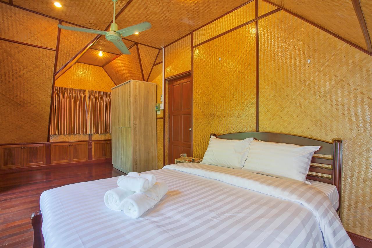Traditional Thai Villa Nikkie In Tropical Nature, 4Br & Pool, Near Rawai Beach Nai Harn Eksteriør bilde